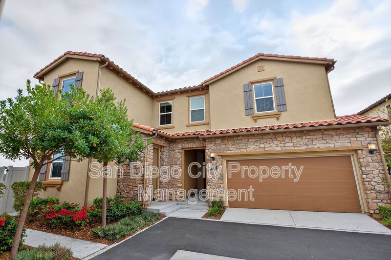 1733-35 Artemisia Ct.