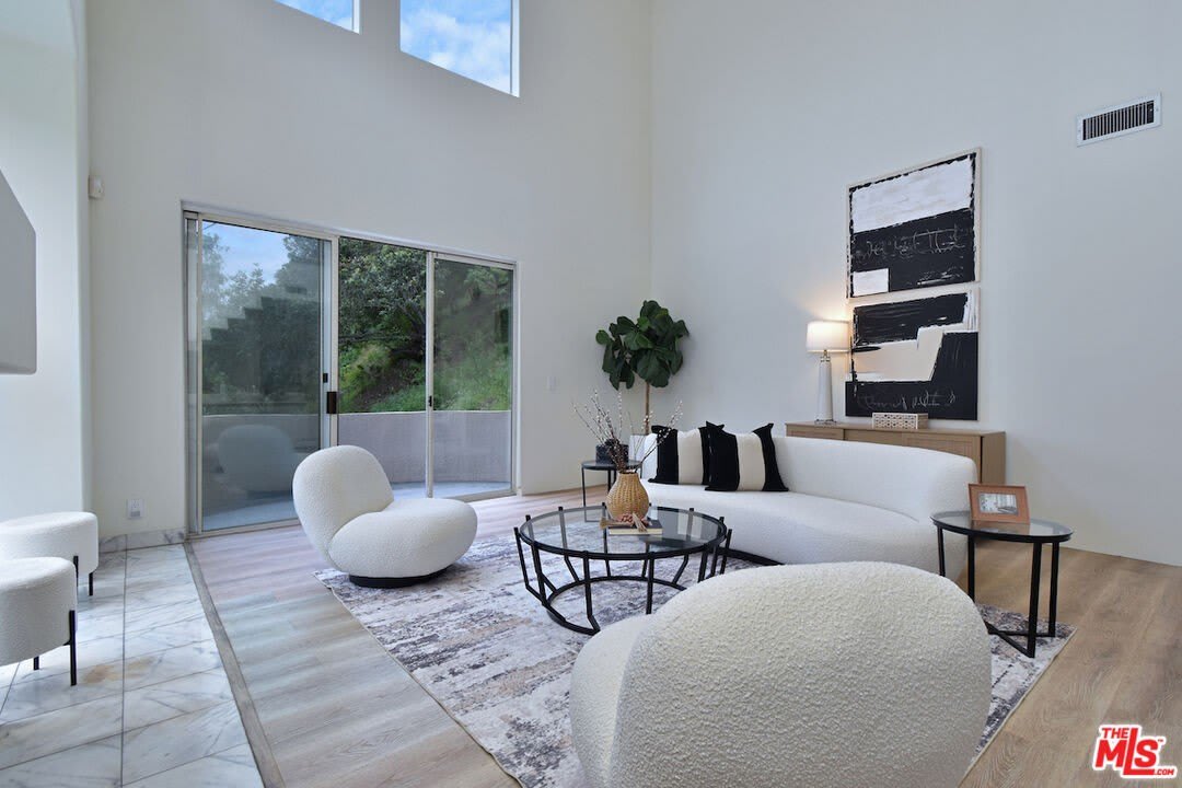 1701 N Beverly Drive