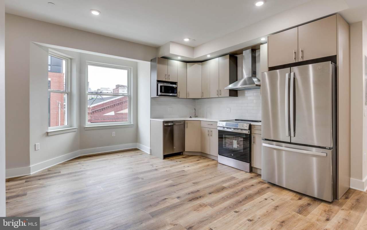 1434 PARRISH Street unit: D