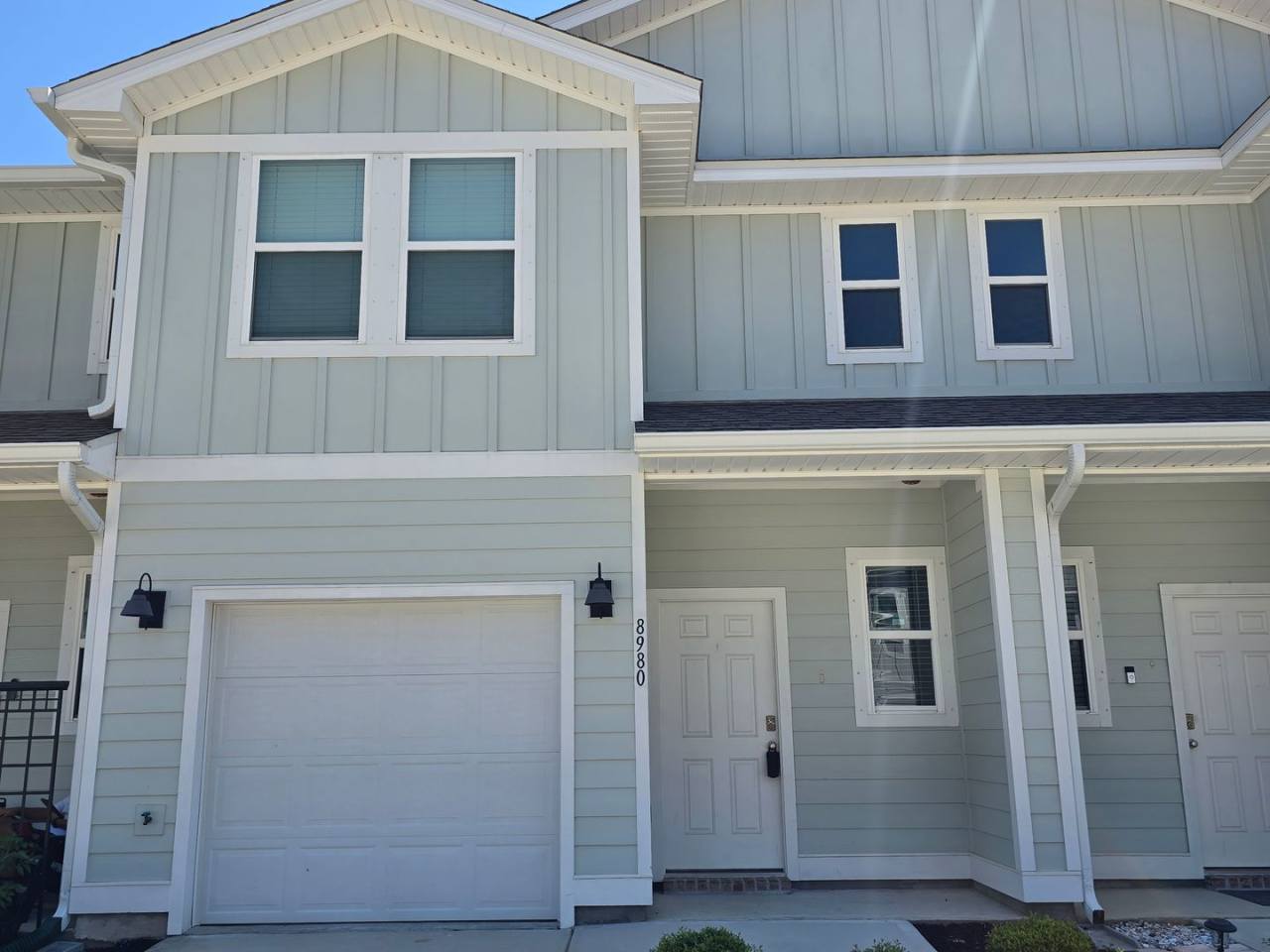 Stunning Townhome – Prime Pensacola Location