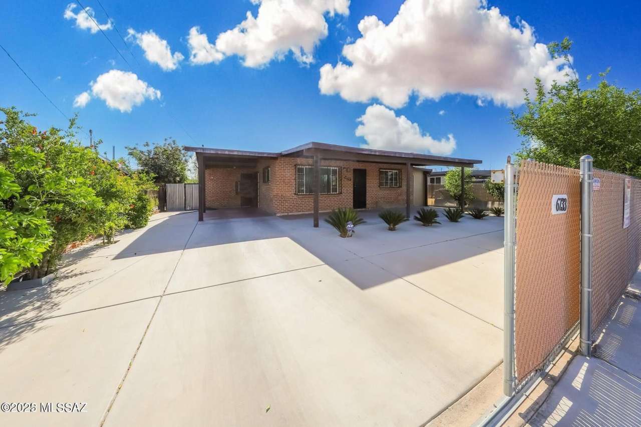 6733 S Missiondale Road