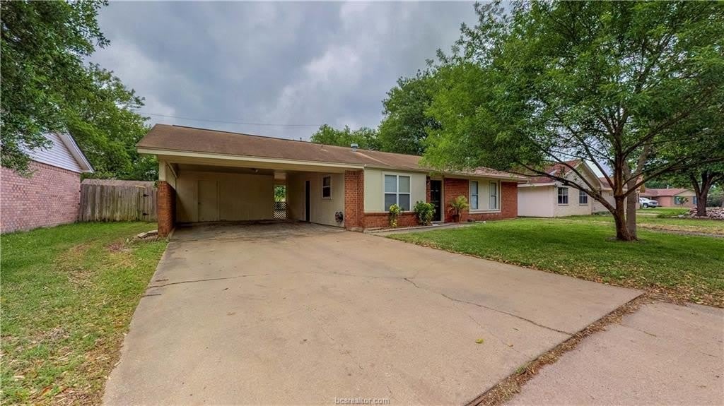 1108 Forest Glen Court