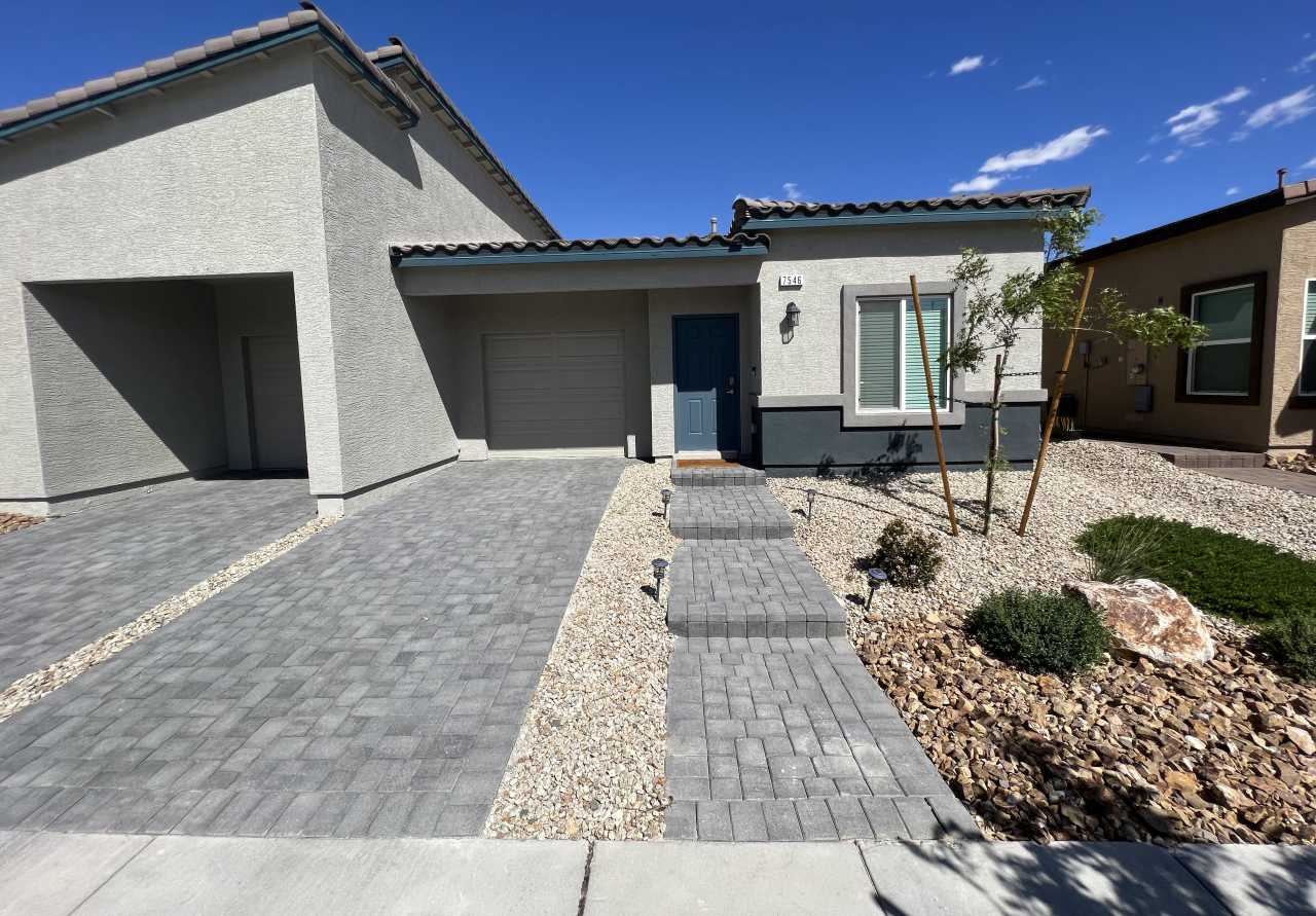 7546 Crested Moon Street