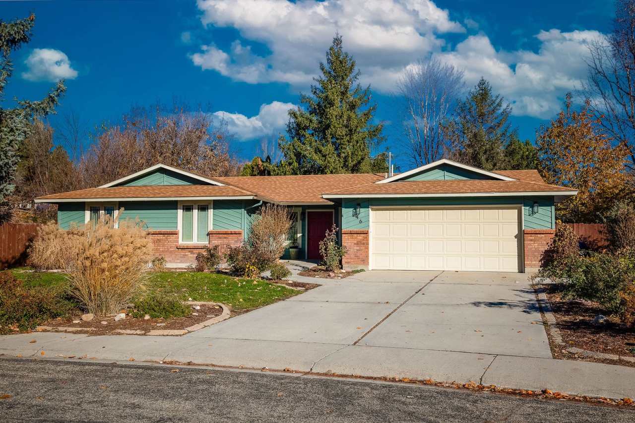 Heart of Eagle 4 Bed 2 Bath Home