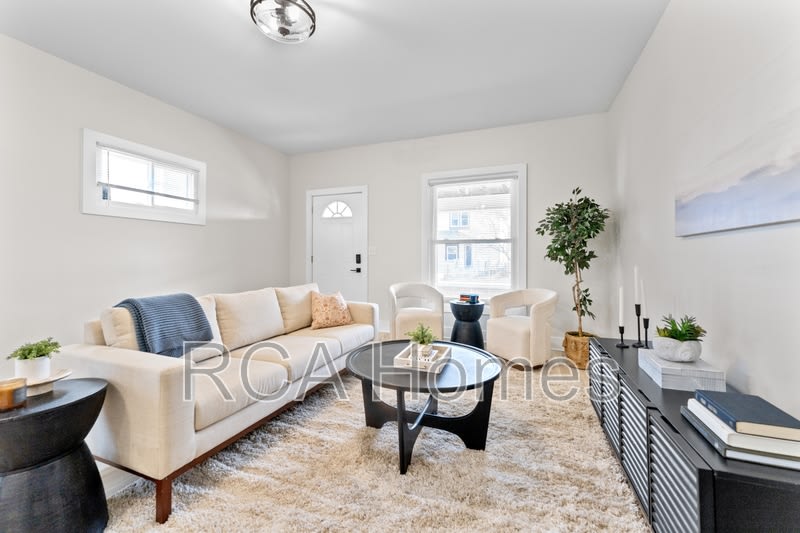 18 North Gray Street