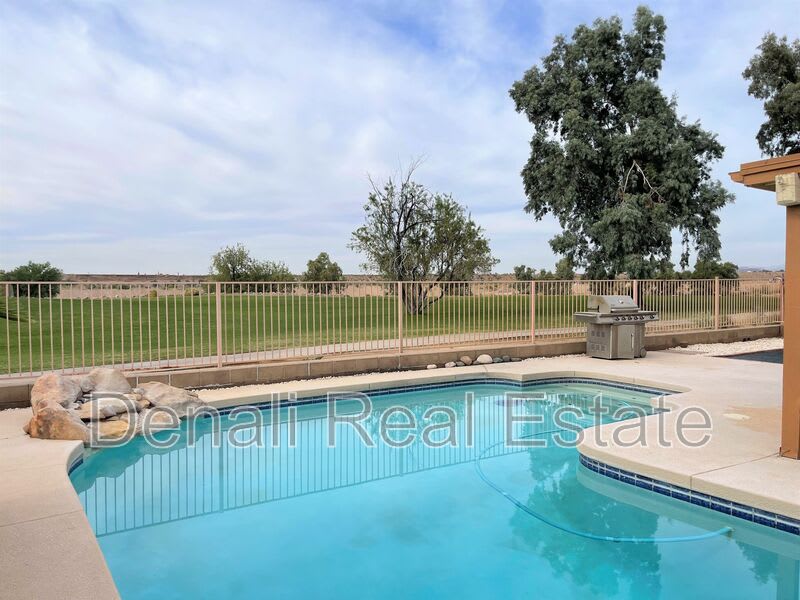 19636 N Coyote Lakes Pkwy