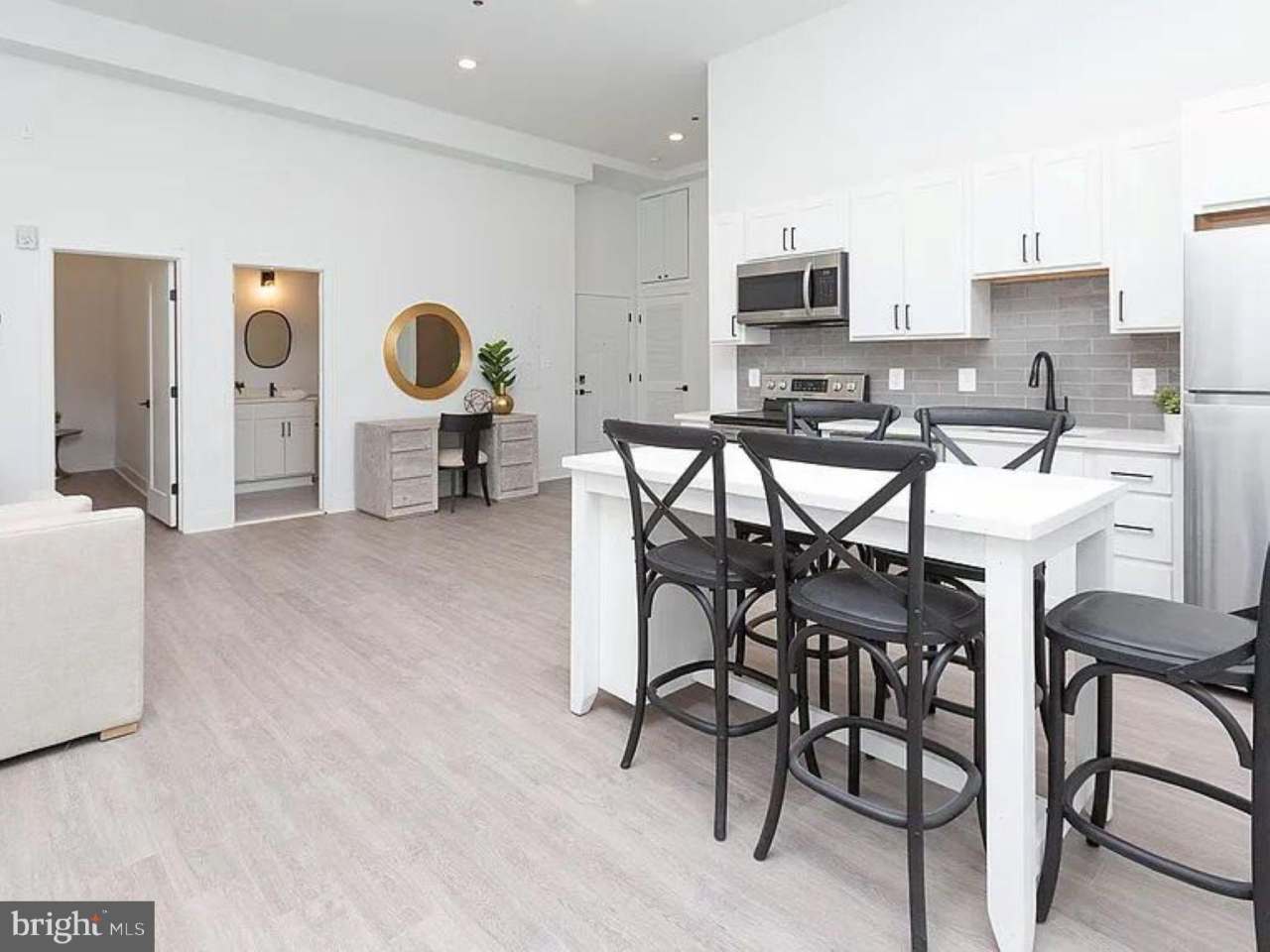 211 SAINT PAUL Street unit: 403