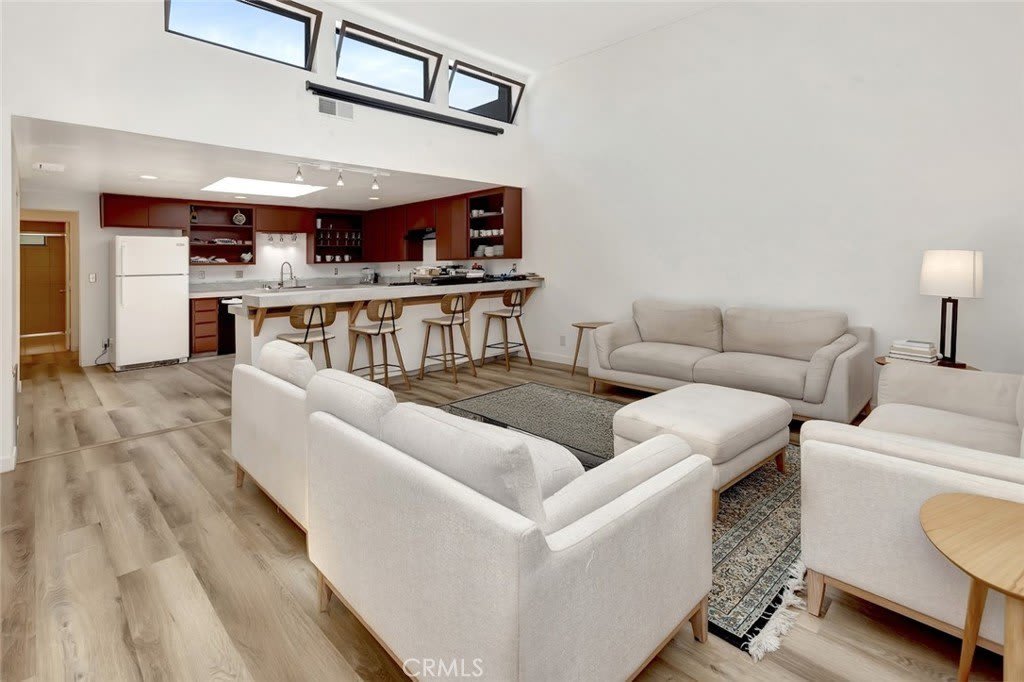 34206 Sepulveda Avenue