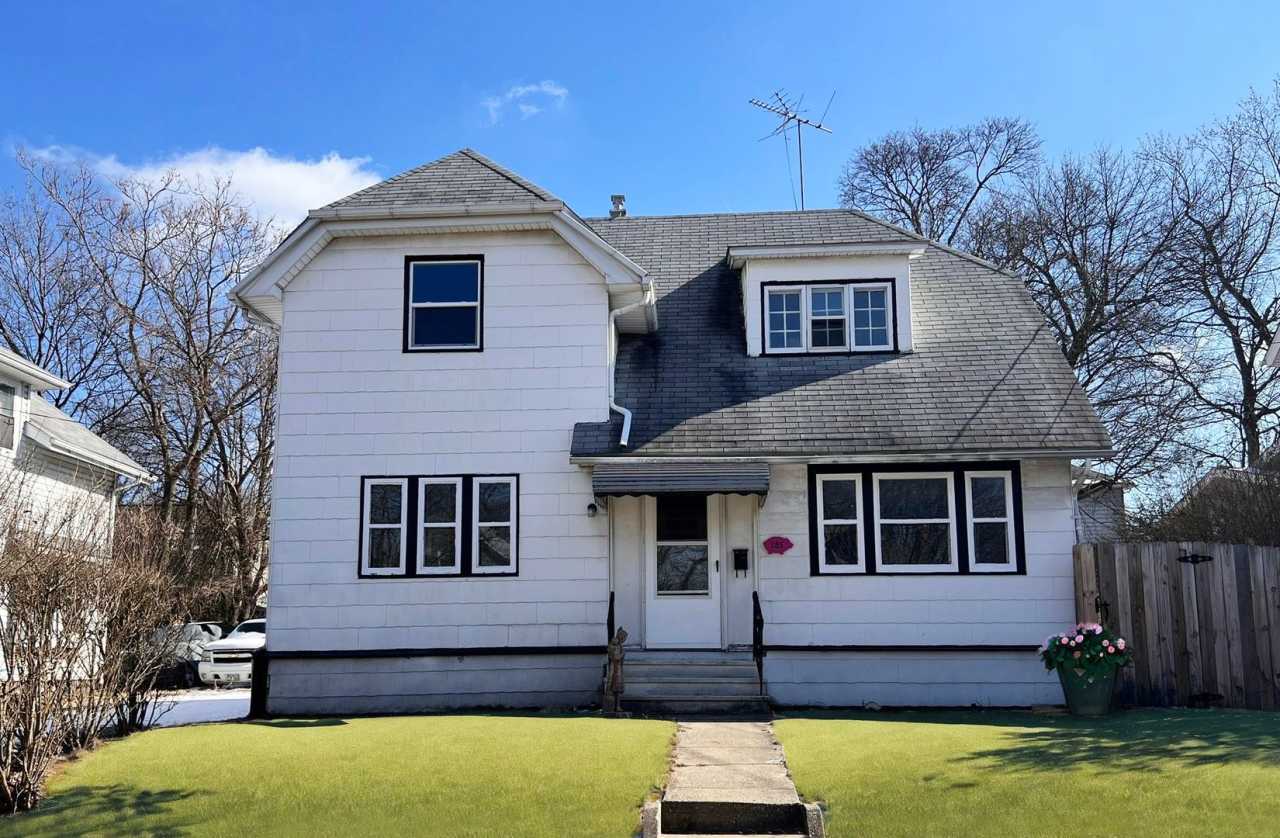 Beautifully finished 3 bedroom home for rent - Akron OH