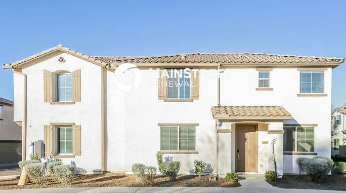 2640 North 73rd Glen