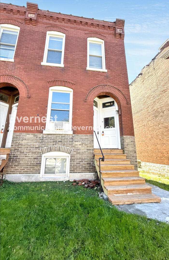 3722 Fairview Avenue