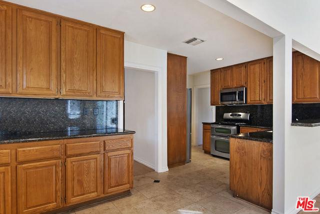 13958 Peach Grove Street