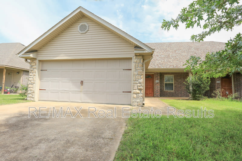 3600 SW Deerfield Blvd