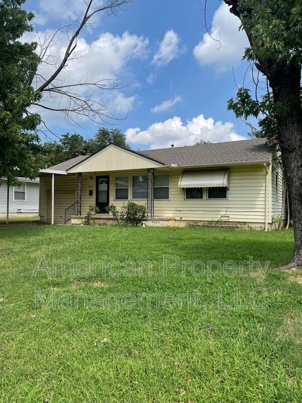 1803 N New Haven Ave