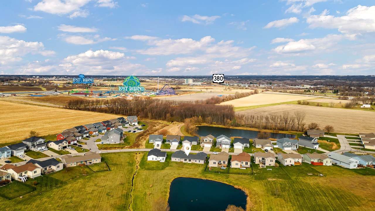 Unfurnished | Summerland Twinhomes | Waterloo | Near Lost Island Waterpark