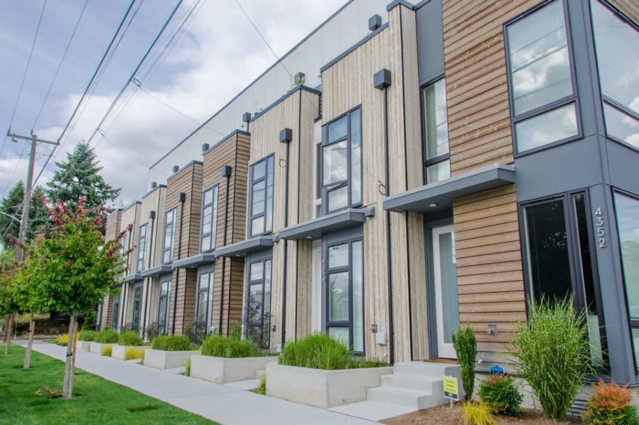 2Bd/2Ba Seattle Townhouse