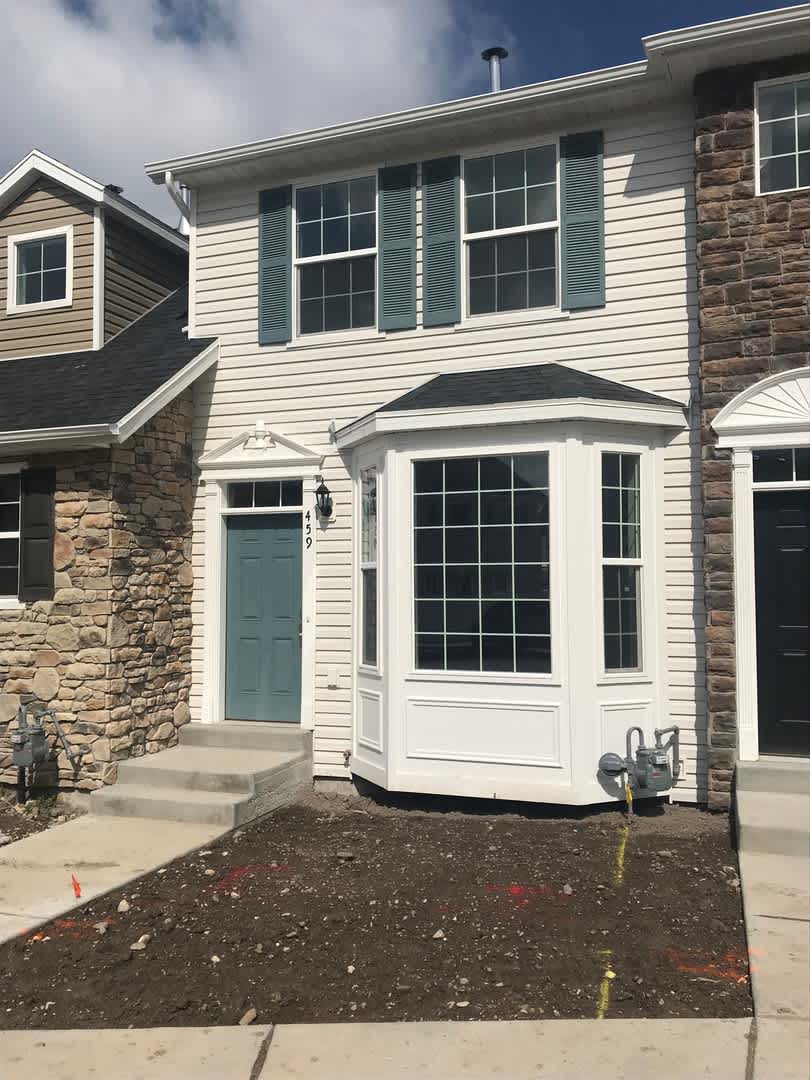 Newer Provo Townhome!