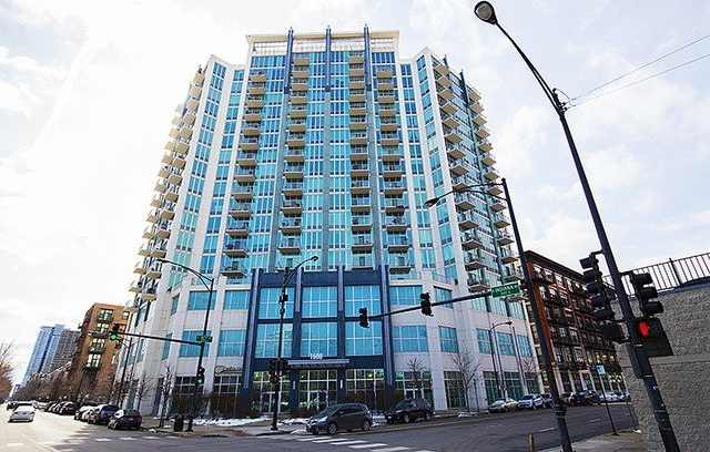 1600 S Indiana Avenue