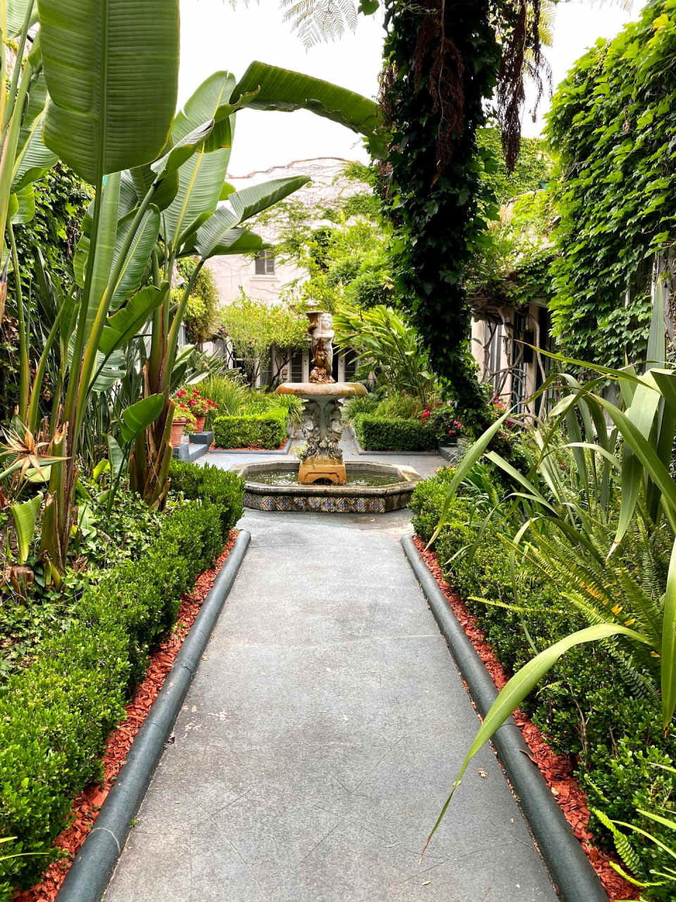 1002-1012½ N. Sweetzer Ave.