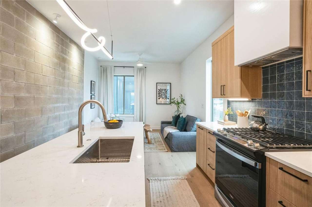 Stunning 3-bed/3-bath Condo Available For Lease