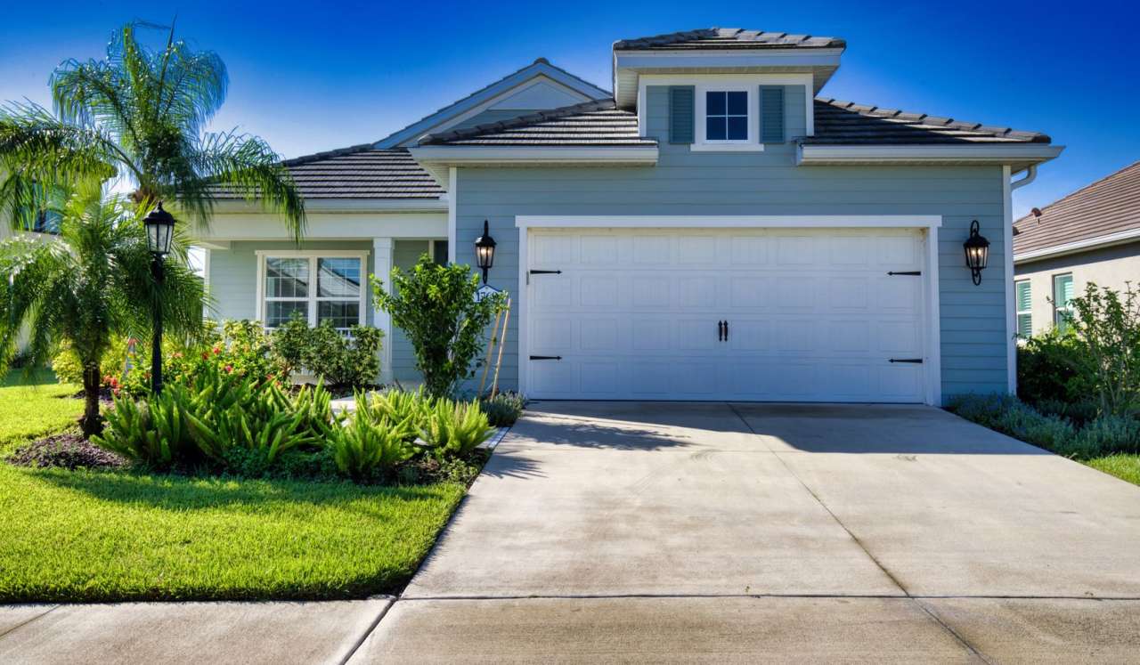 Furnished Single Family Home in the Sought after Grand Palm Community available for 6+ Months to a year Lease - with Resort-like Amenities!