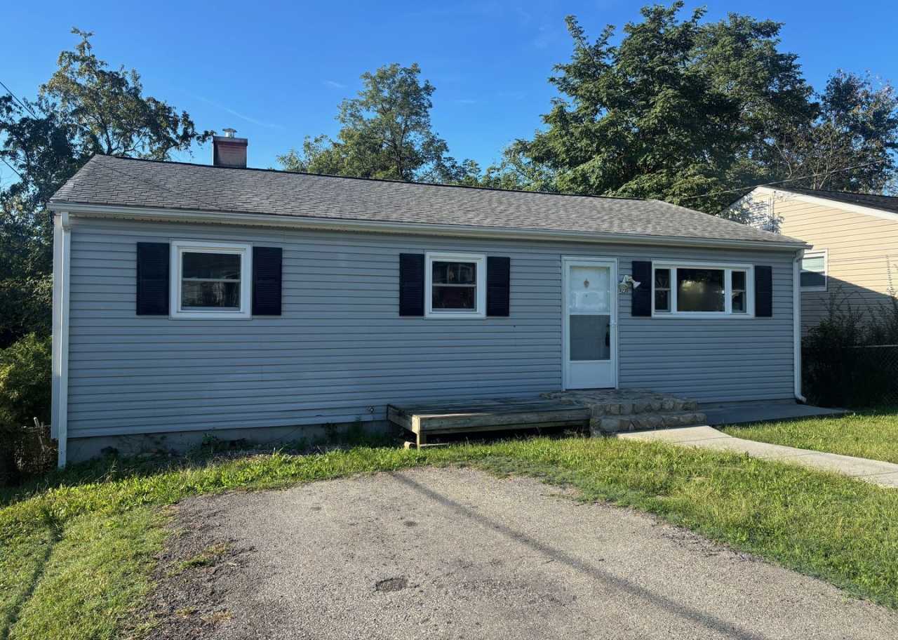 4230 Moomaw Avenue - 3 Bedroom  1 Bath Rental - Roanoke City NW