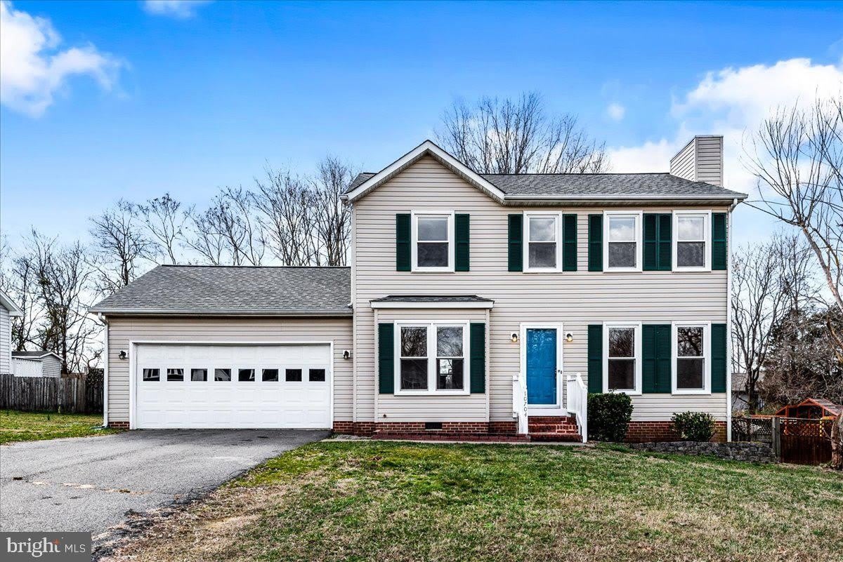 10704 LIVE OAK COURT