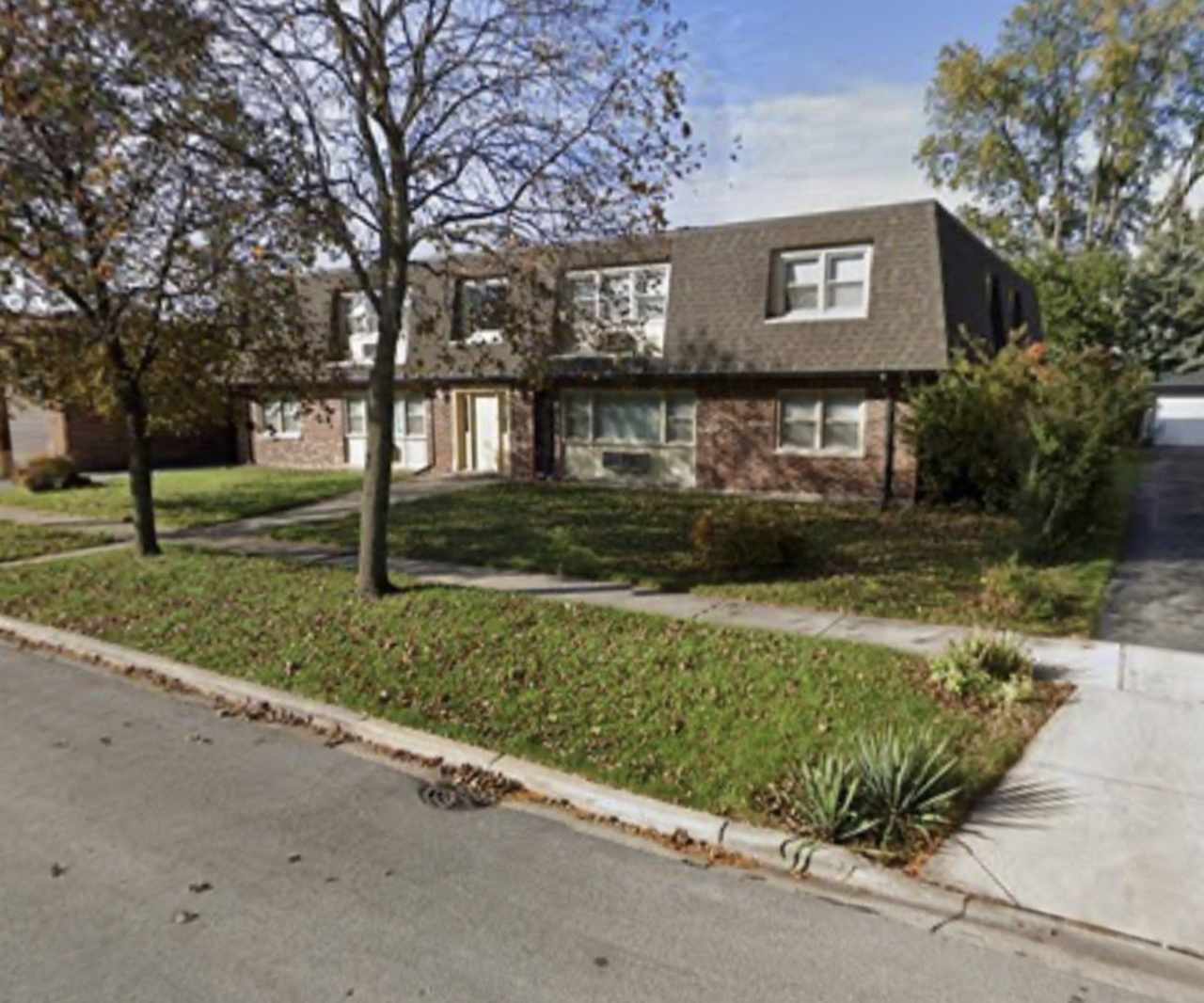 4612 Forest Avenue unit: 8