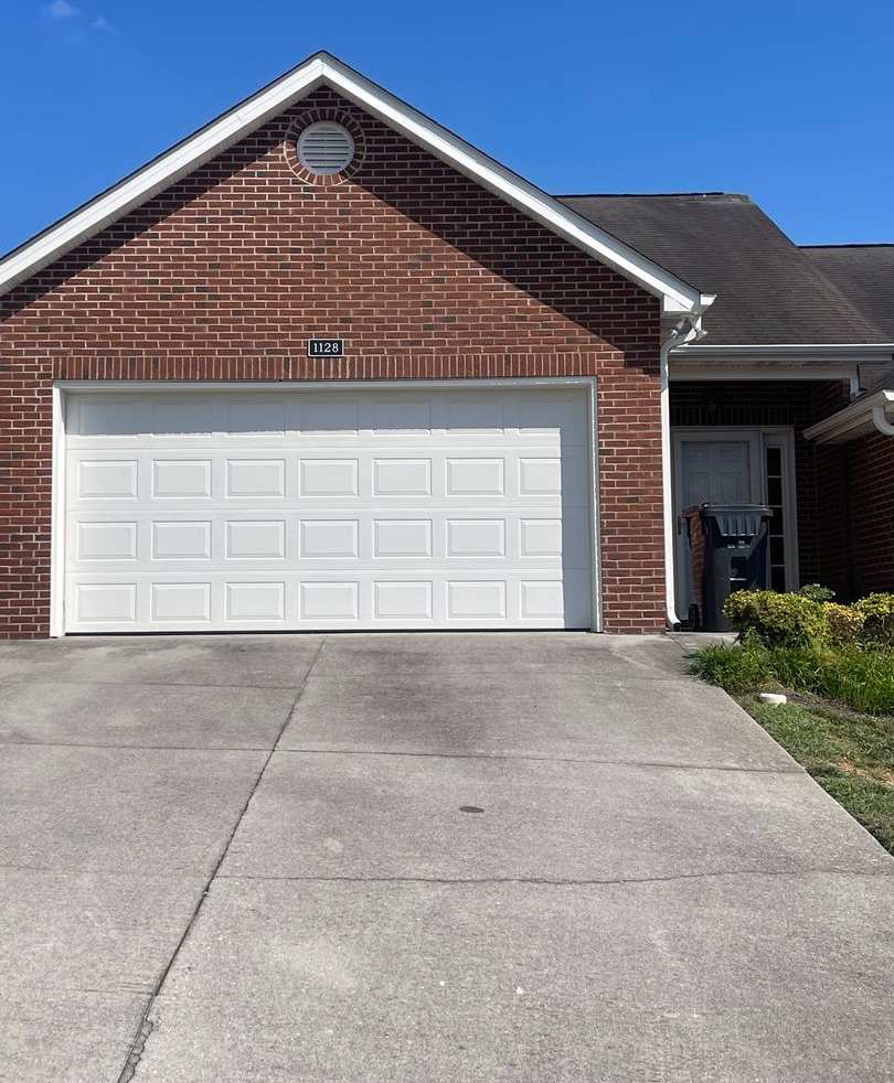 Spacious 3-Bed, 2-Bath Townhouse in Knoxville, TN