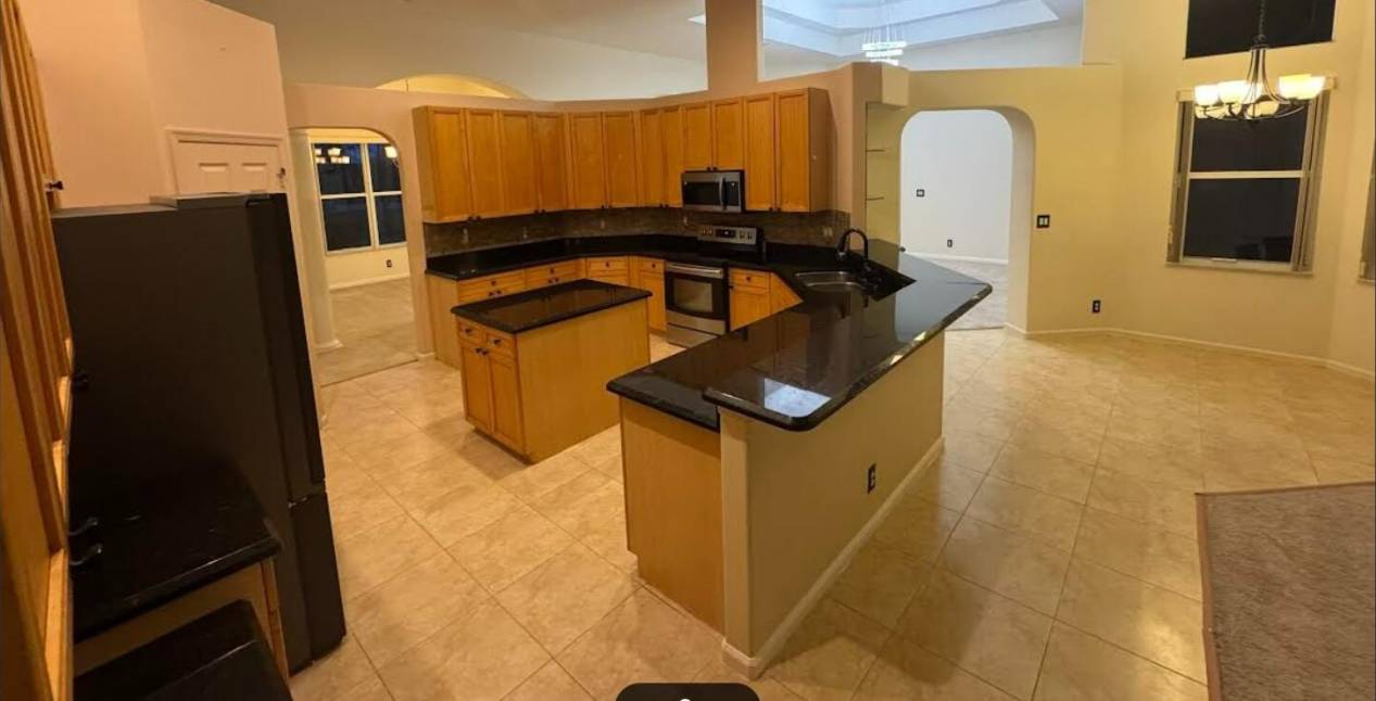 9291 Grapeview Boulevard