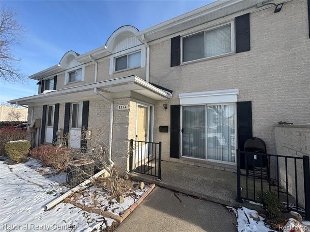 8514 Hampshire Drive