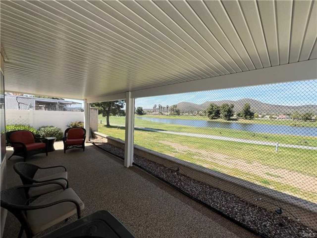 Charming Golf Course Retreat in Menifee Lakes – 55+ Community