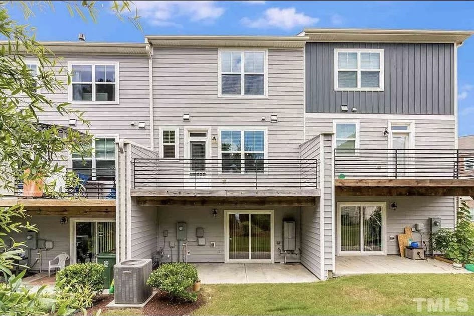 4039 Sykes Street - 1