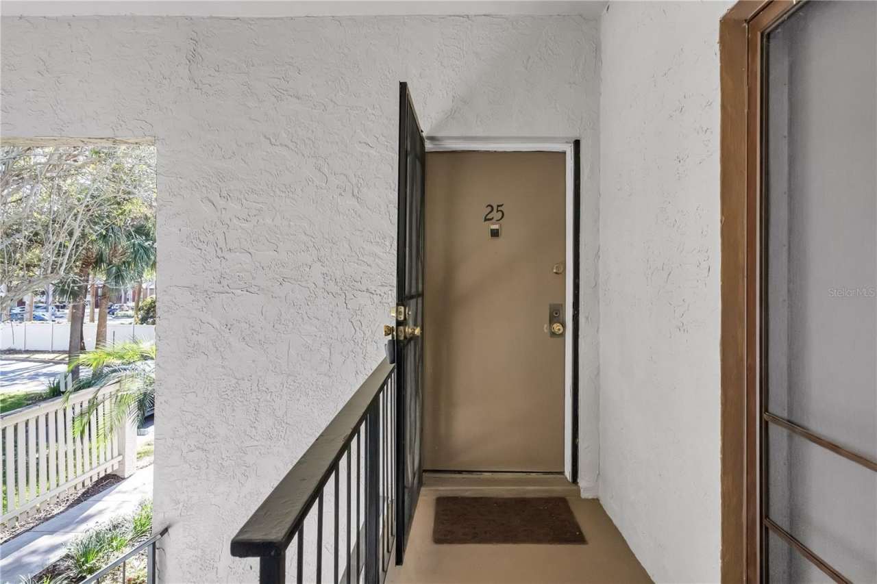 3286 S Semoran Boulevard