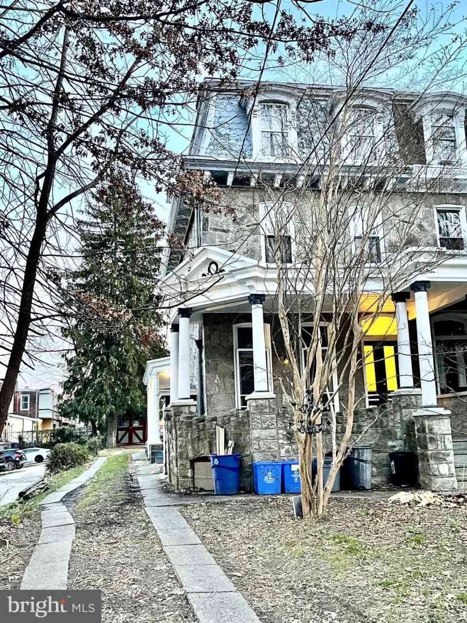 312 W SEYMOUR Street unit: 1