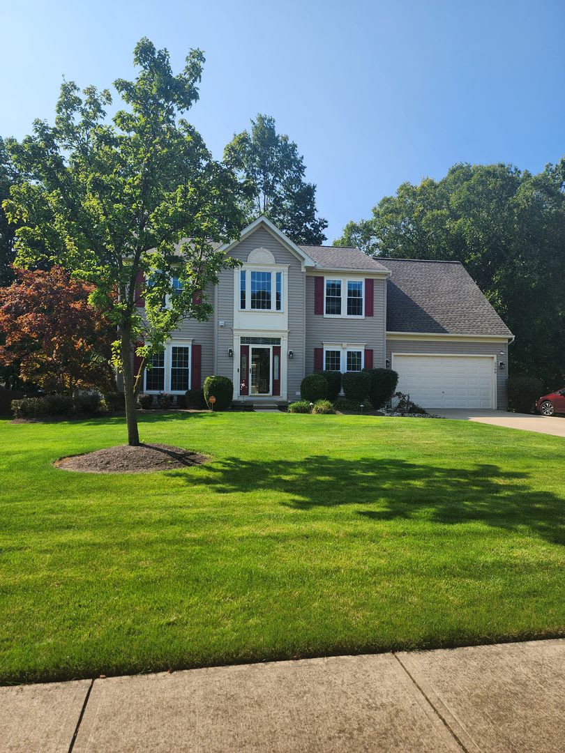 Gorgeous 4 Bedroom Home For Rent in Avon