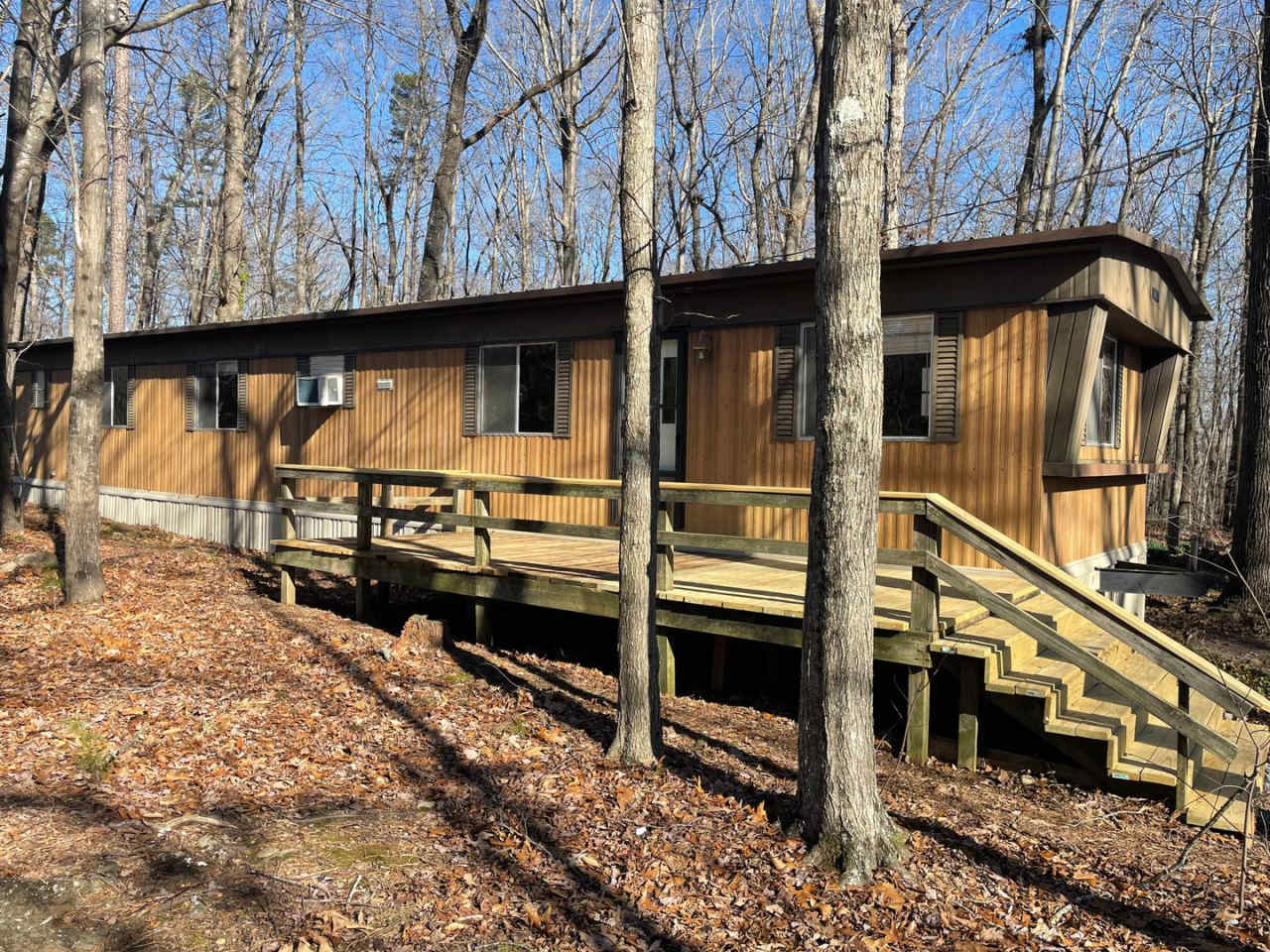 3 BED, 1.5 BATH MOBILE HOME