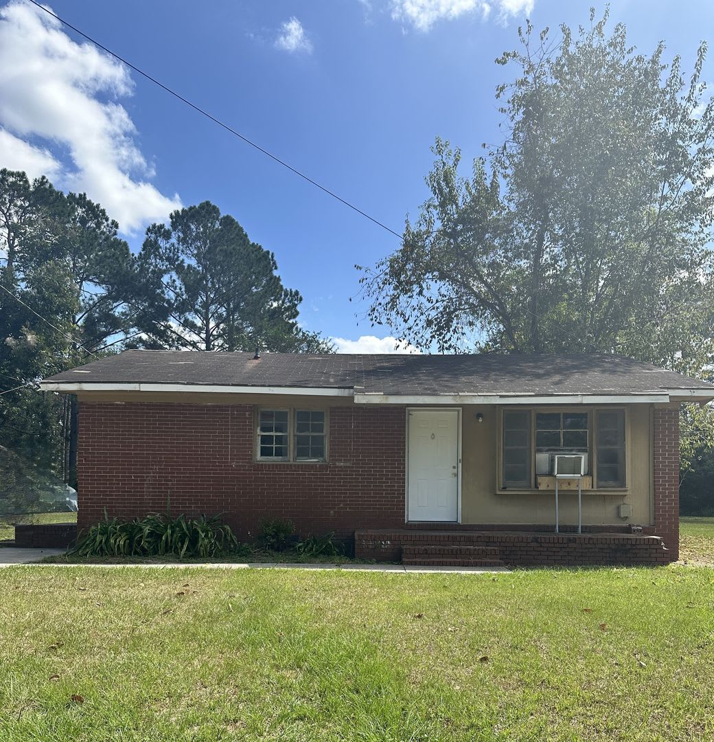 3 Bedroom / 1 Bath home in Central Valdosta