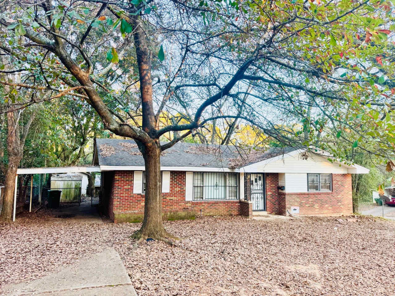 3 Bed 1.5 Bath Home In Morningview *** Call 334-366-9198 to Schedule a Self Tour!