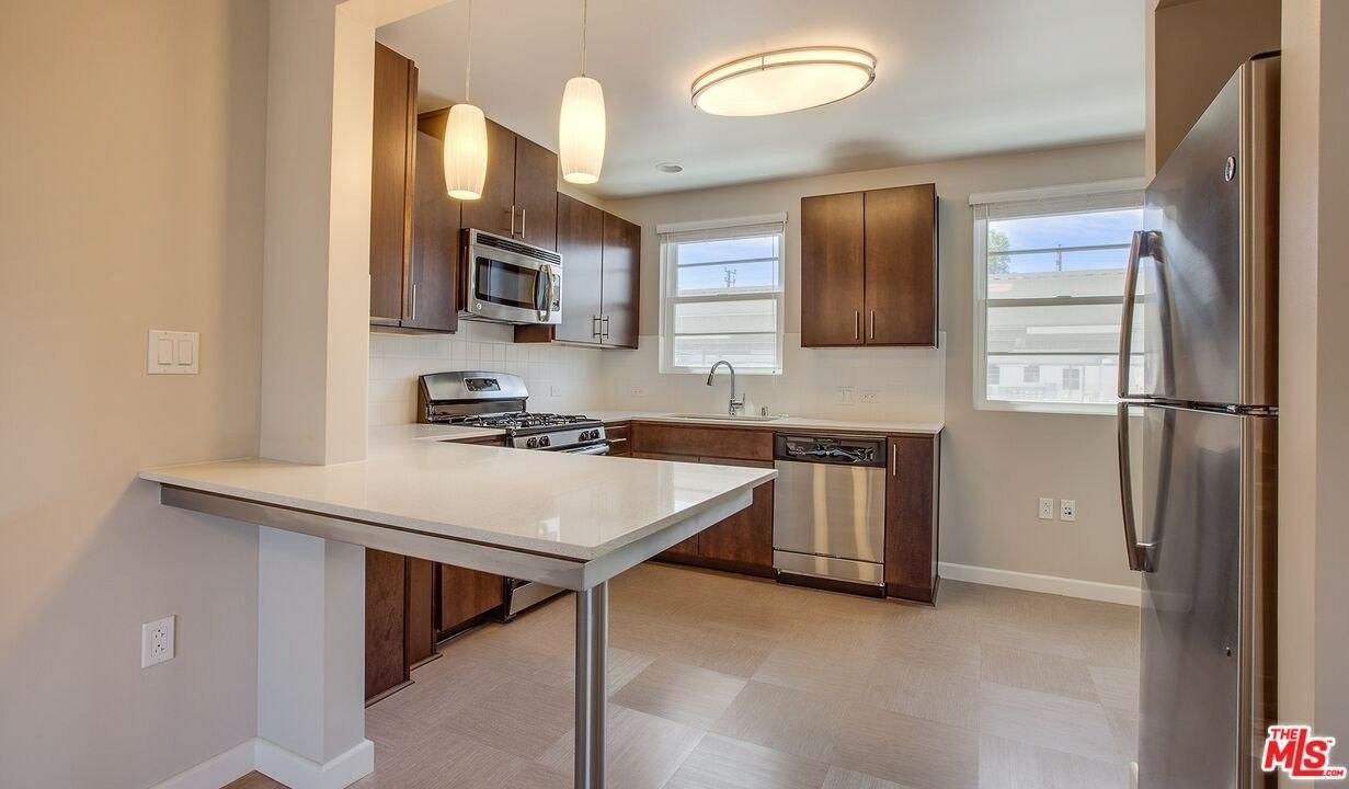 1012 Fredrick Street unit: 3