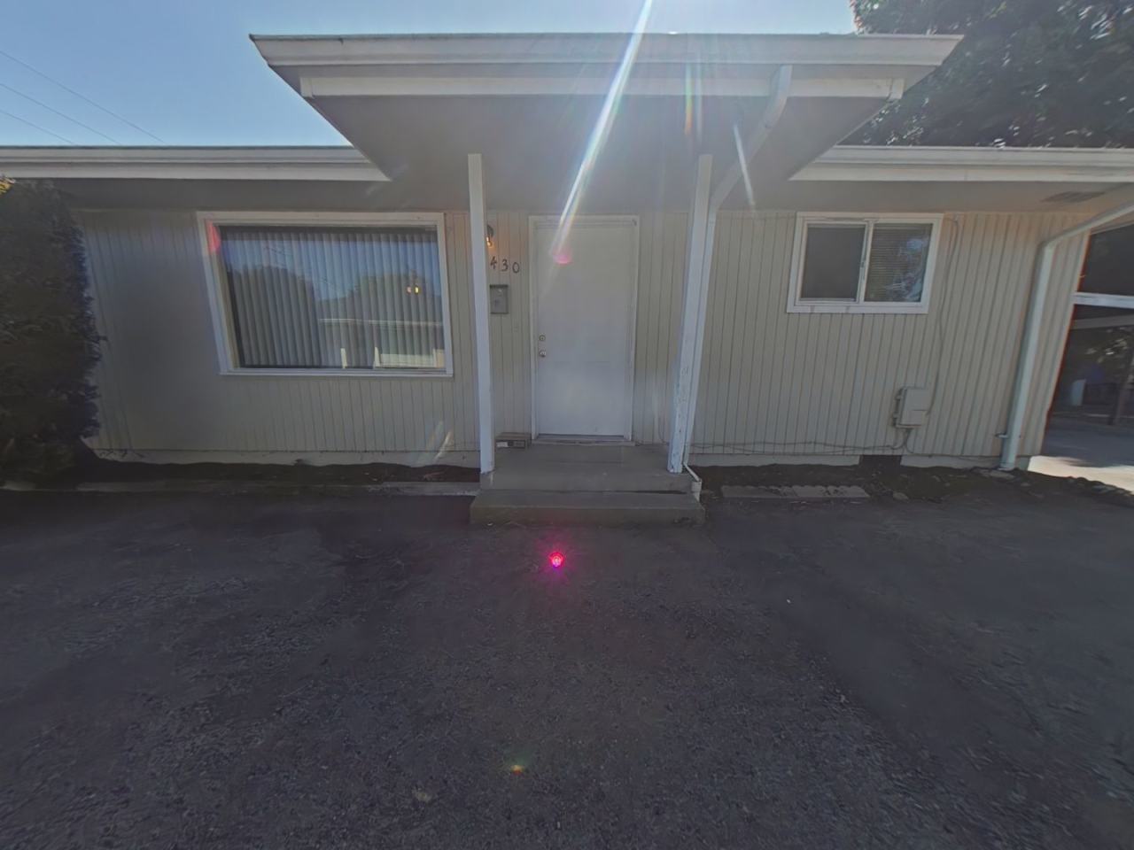 2 Bedroom Duplex ~ Close to Campus