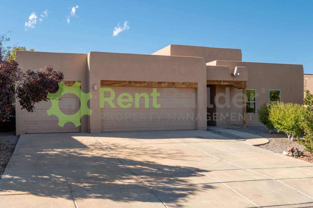 LOWERED PRICE FOR DECEMBER MOVE IN SPECIAL!!