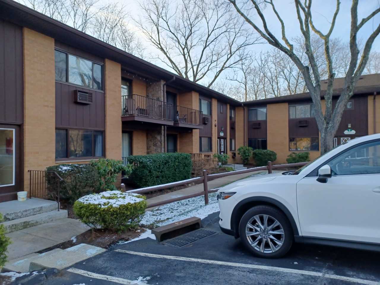 1 West Lawrence Park Drive