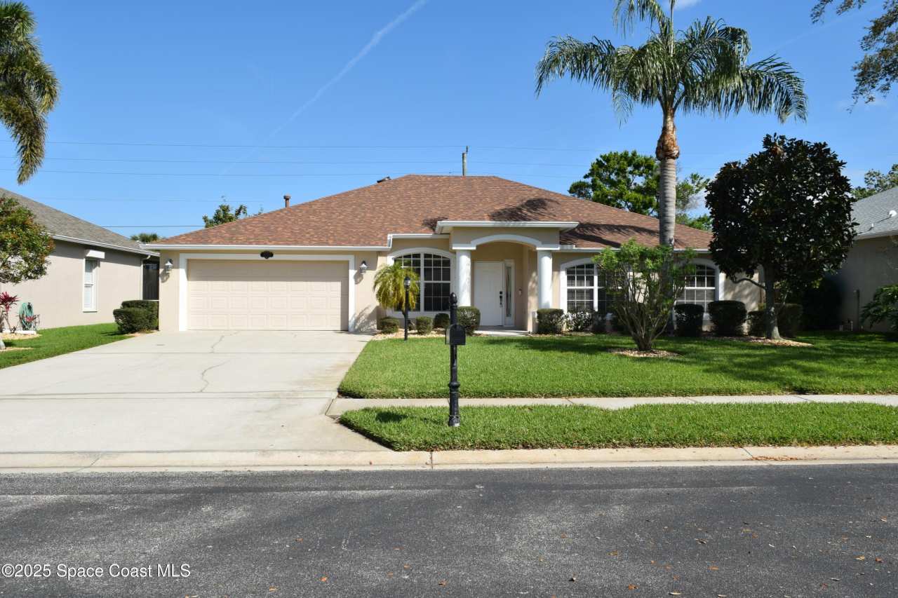 2233 Woodfield Circle