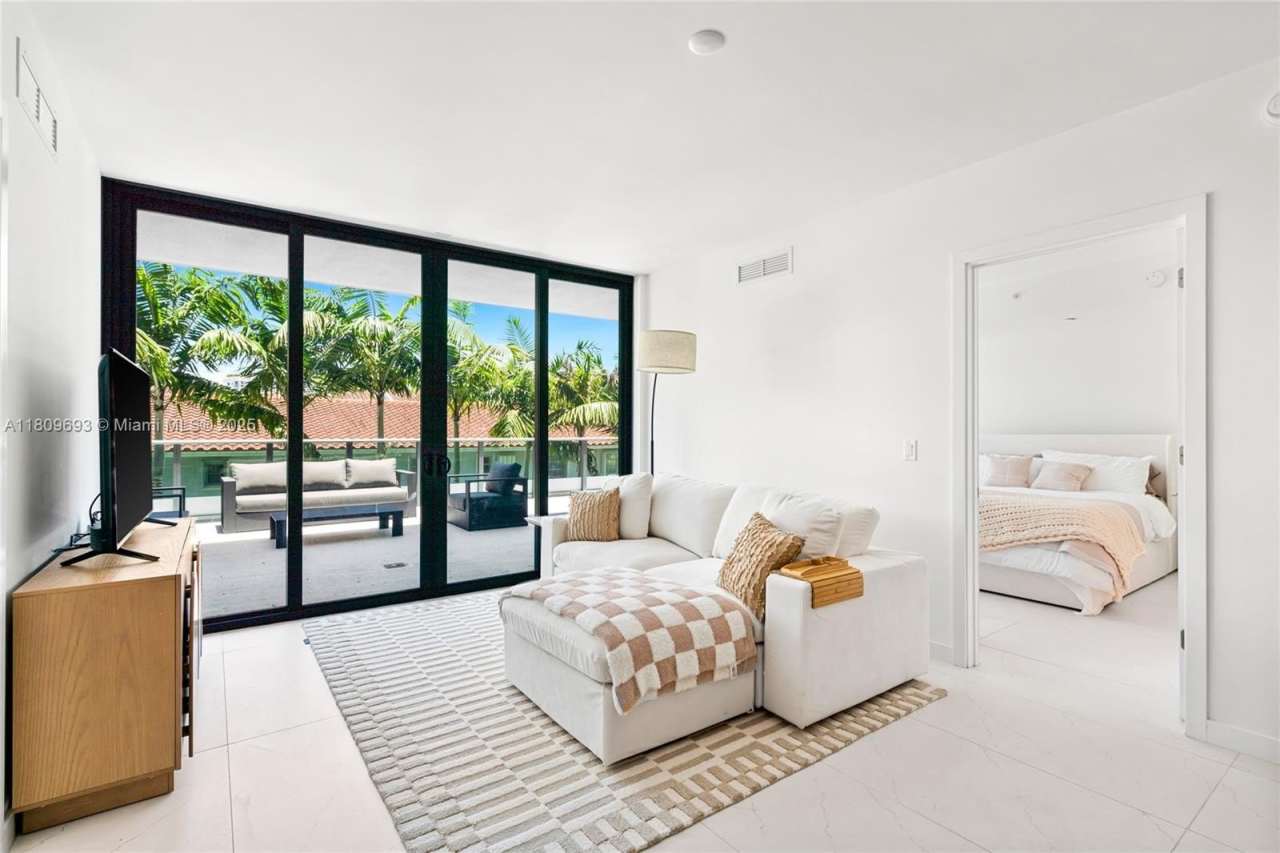 9901 W Bay Harbor Drive