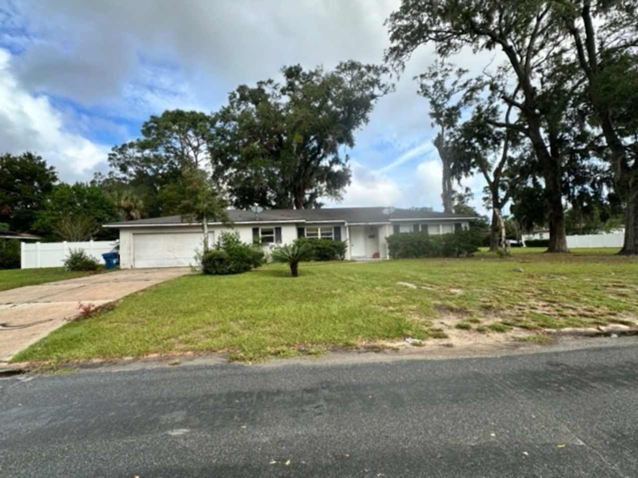 Move Fast on This Extra-Spacious 3-Bedroom, 2.5-Bath Concrete Block Home in Arlington!