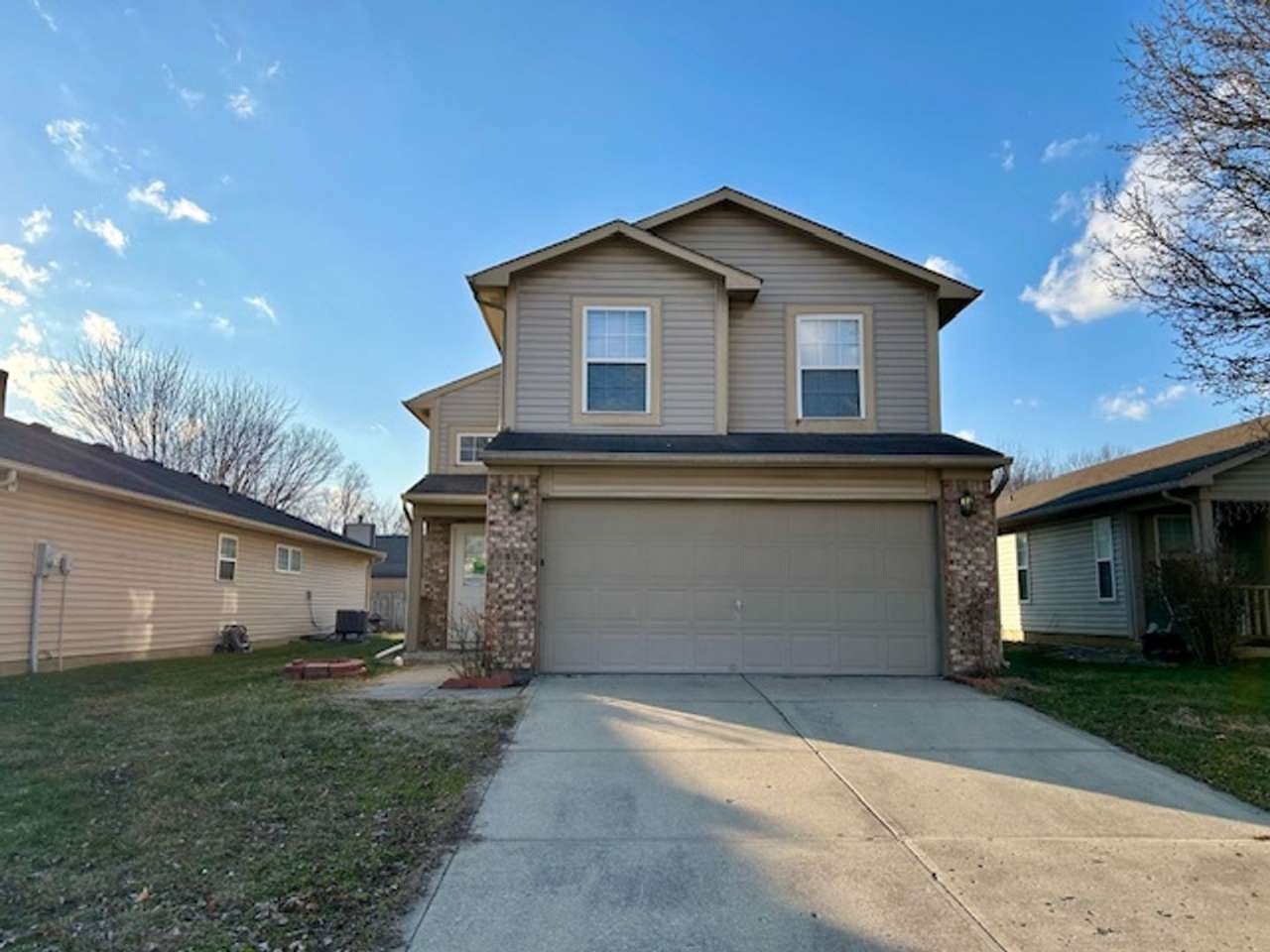 Beautiful 3 Bedroom 2 Story Home in River Run Decatur Township!