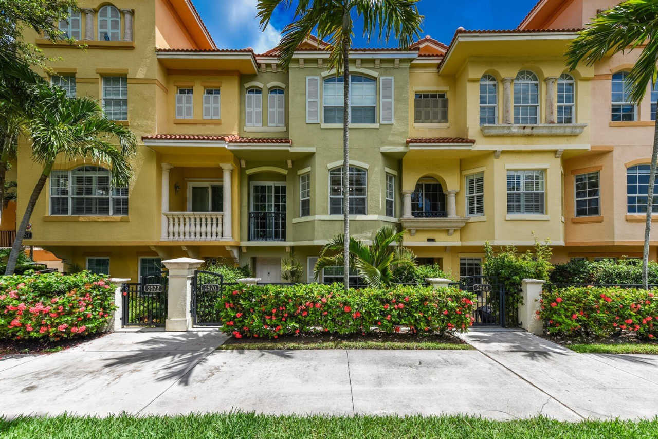 2570 Gardens Parkway