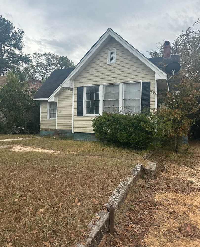 3 bedroom 1 bath close to Mercer University!