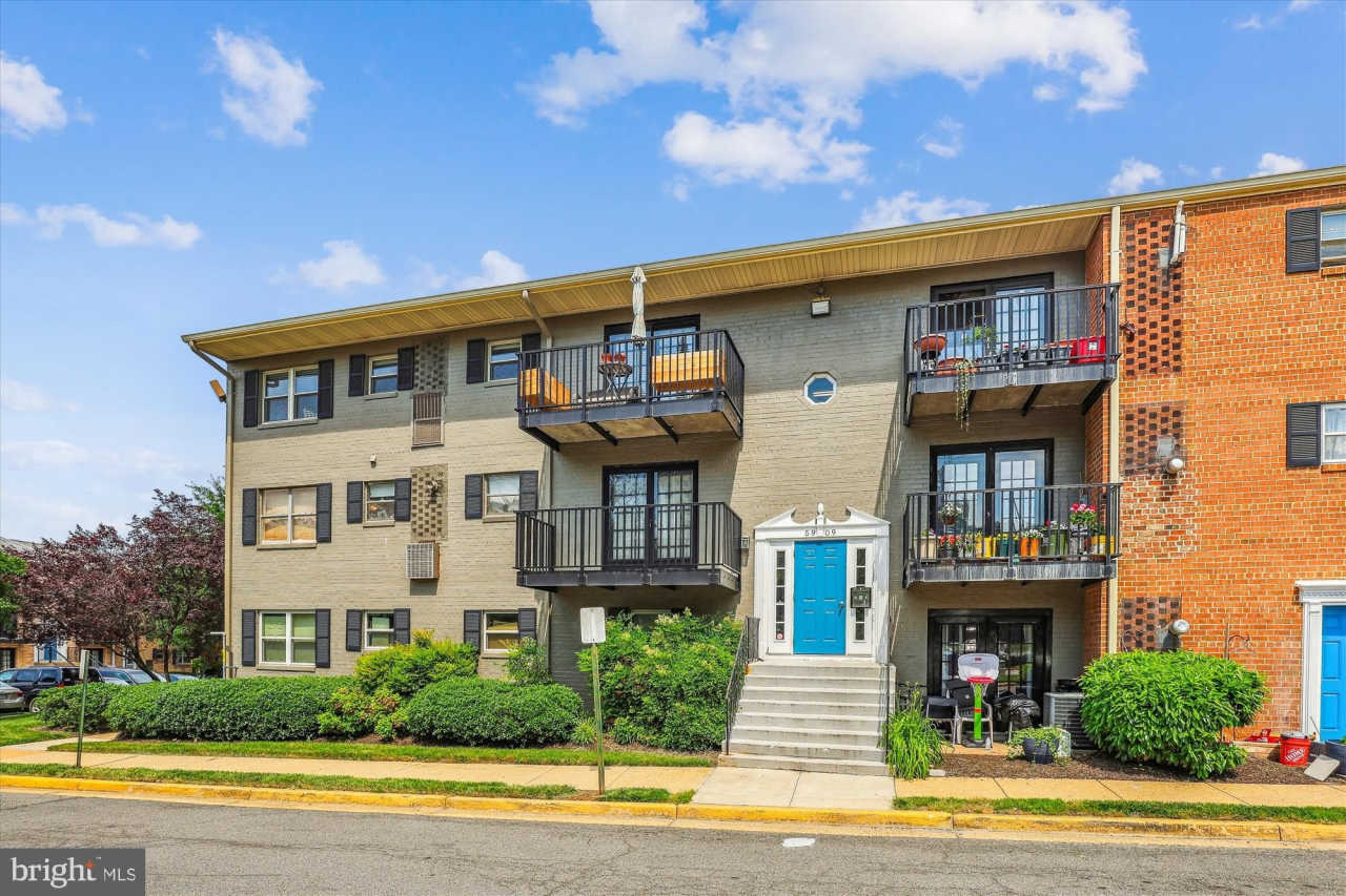 5909 QUANTRELL Avenue unit: 203